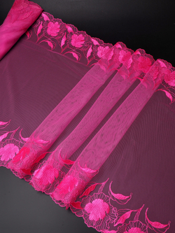 Вышивка на сетке розовая неоновая широкая 41 см ОТРЕЗЫ