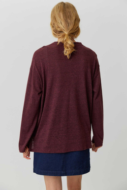 Топ с разрезами бордовый