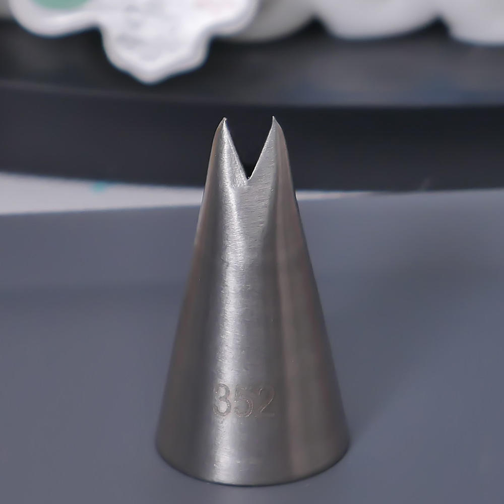 Насадка кондитерская № 352