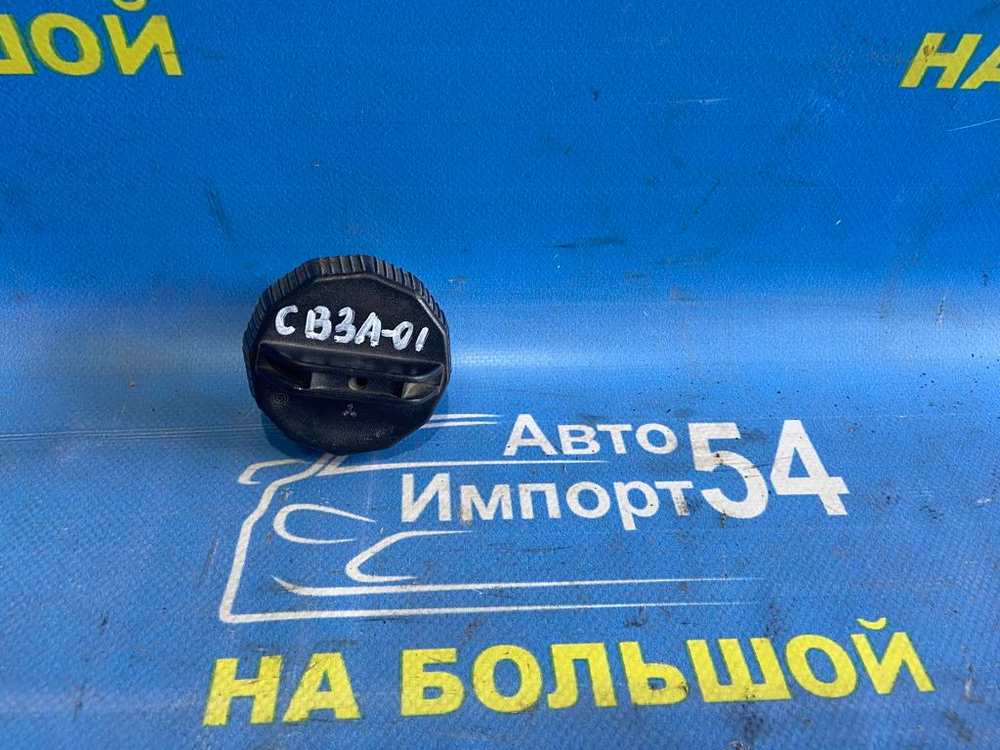 Пробка бензобака MITSUBISHI LANCER 1995