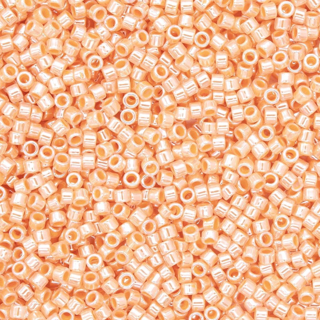 Японский бисер TOHO Treasure (№904), жемчужный глянцевый