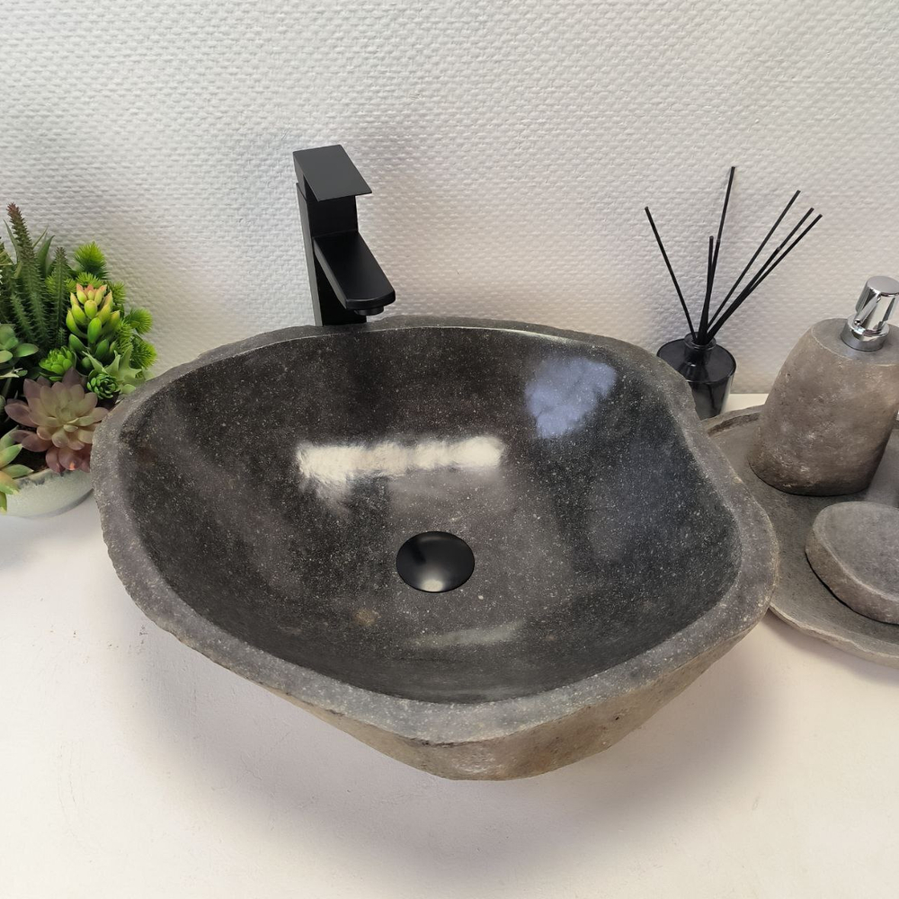 Раковина из речного камня RS-63383 (50*44*15) 0123