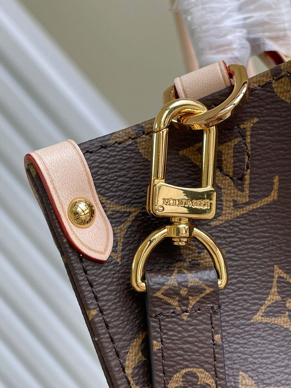 Louis Vuitton Sac Plat Cross Bag