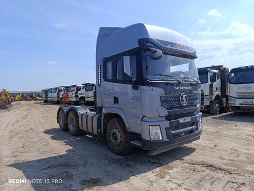 Shacman (Shaanxi) SX* 6x4 Седельный тягач SX42584V324 (Дизельный, 11,6 л, 423 л.с., МТ)