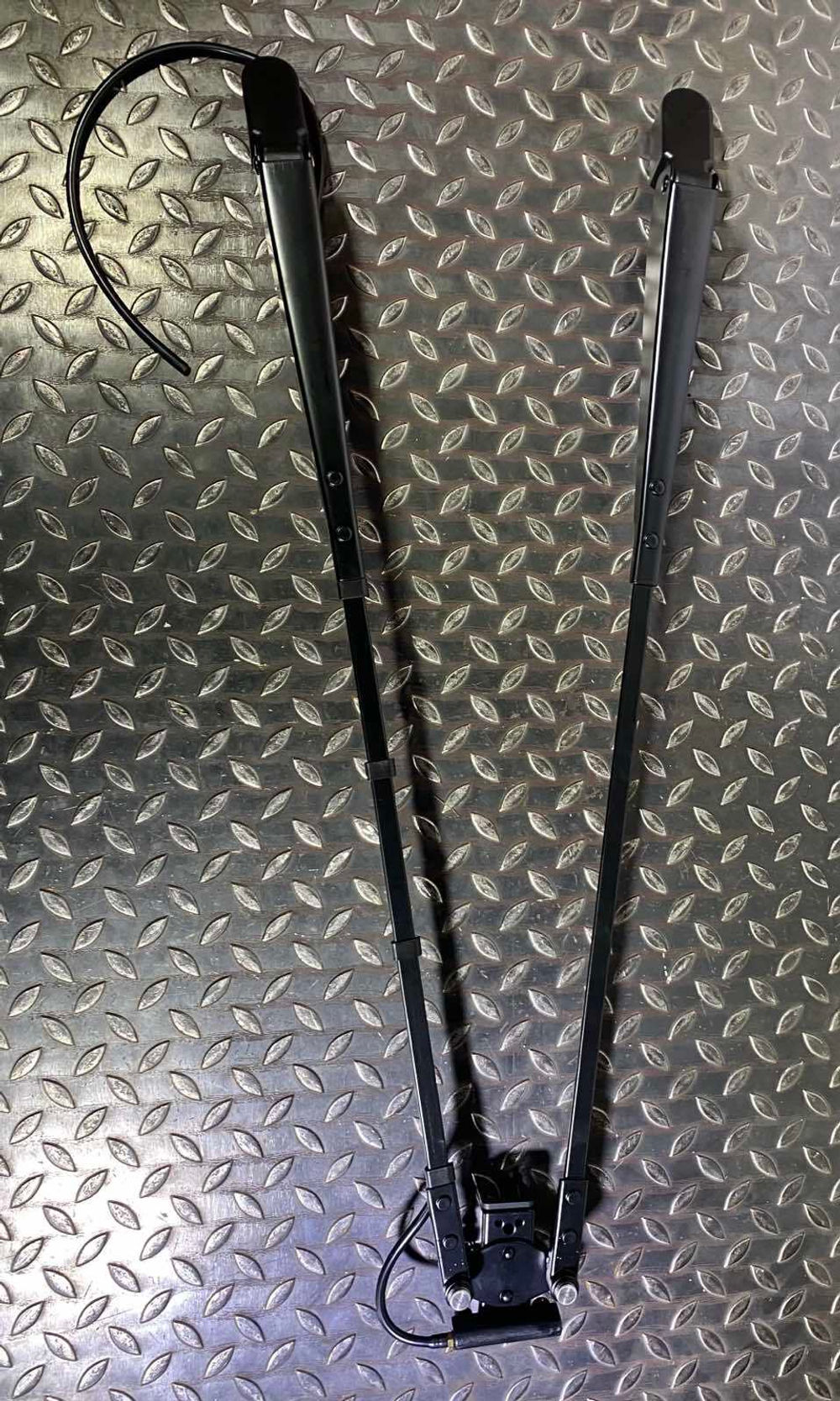 Рычаг стеклоочистителя 11205832