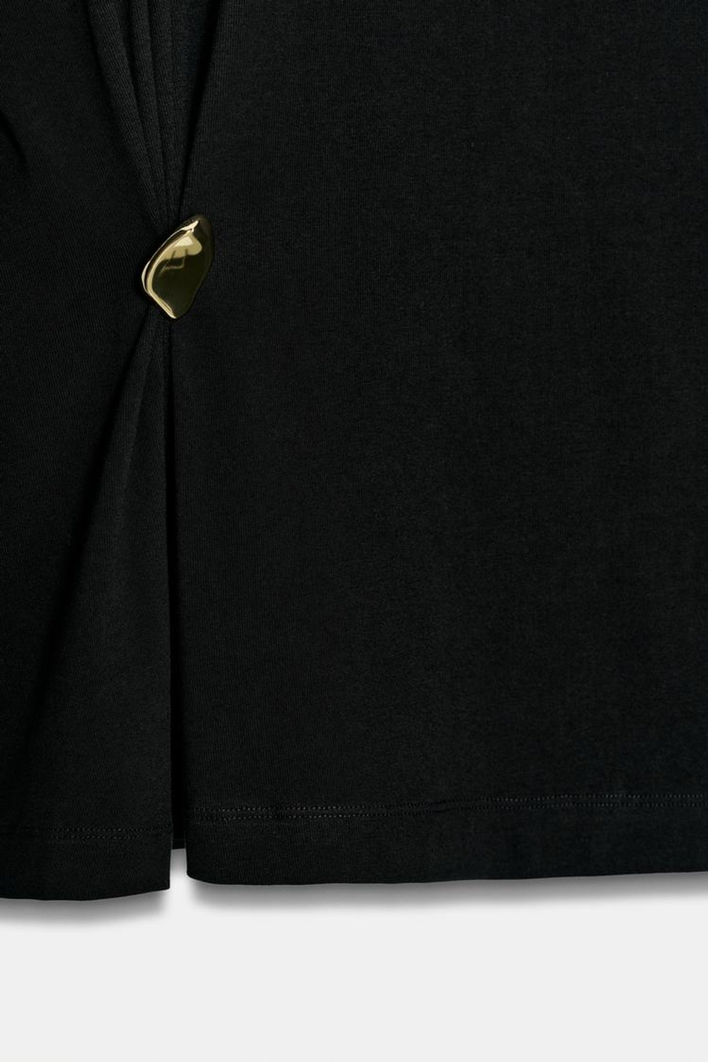 ZARA ФУТБОЛКА ИЗ ПЛОТНОГО ХЛОПКА С АППЛИКАЦИЕЙ, ЧЕРНЫЙ