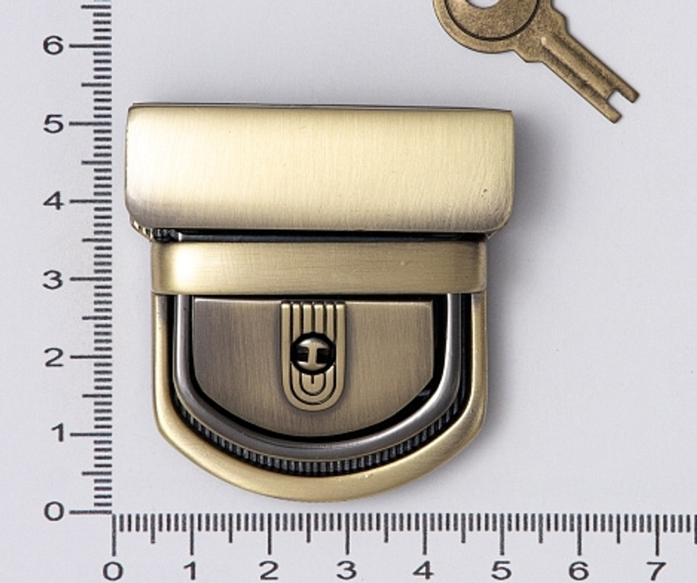 Замок-защелка портфельный на винтах 48*50 Антик