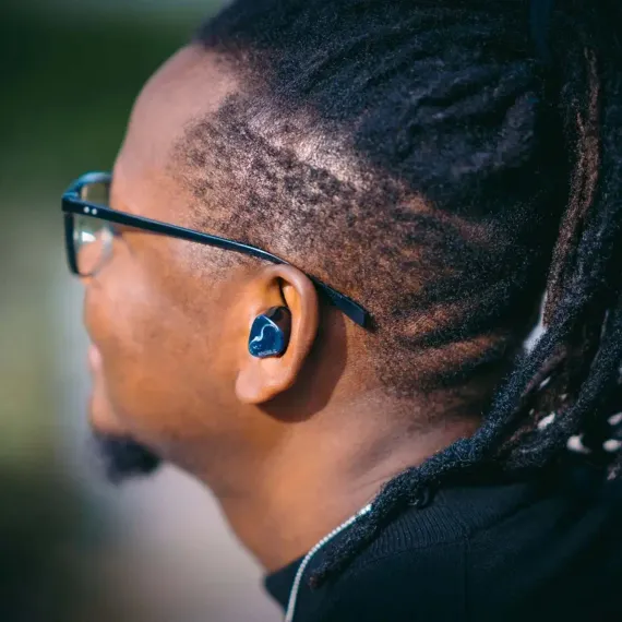 Noble Audio FoKus Mystique Blue Black