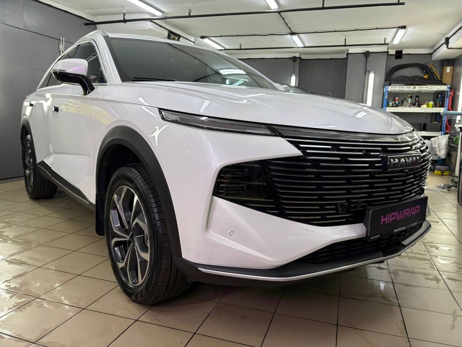 HAVAL F7 оклейка зон риска в прозрачный полиуретан CARBINS PPF S80 защита от сколов автомобиля