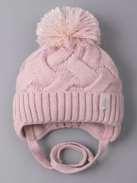 Шапка для девочки на завязках на осень