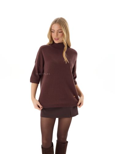 Шерстяной шоколадный джемпер с коротким рукавом