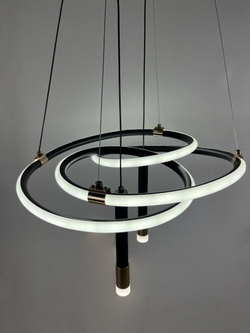 Светильник подвесной светодиодный Lanbos, LED 104 Вт, до 35 кв м, черный с золотом