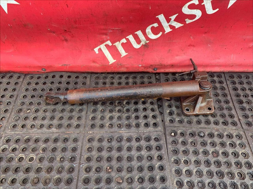 Цилиндр подъема кабины 2017г.