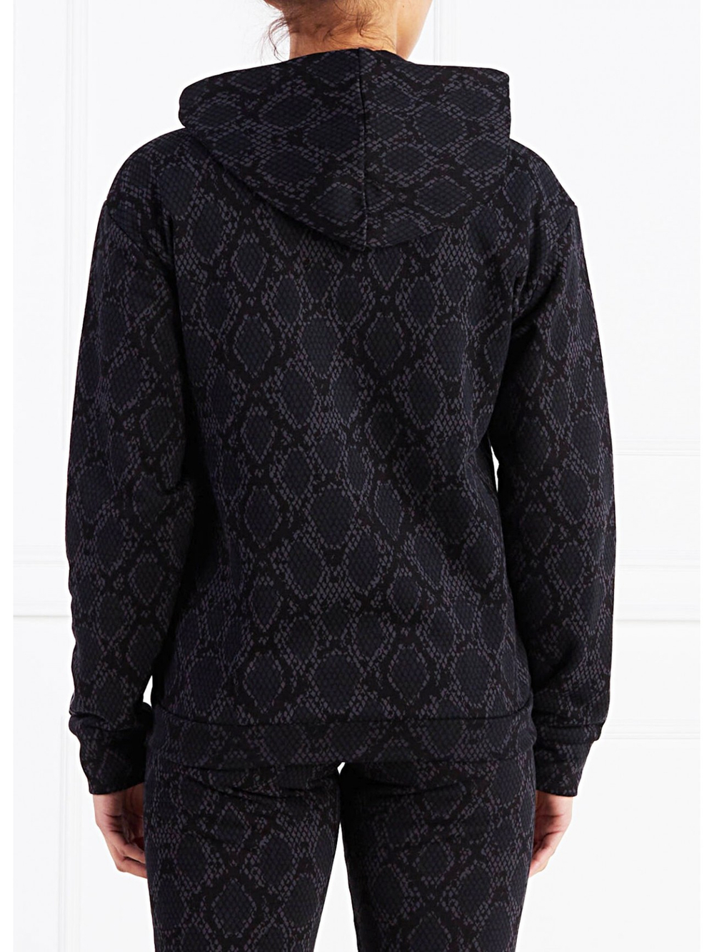 Толстовка женская Sweatshirt EA7