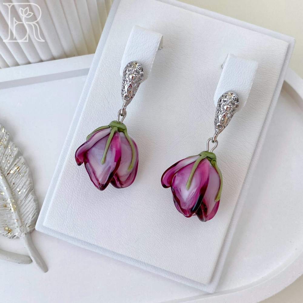 LEFIREL' Серьги серебряные женские "Алейда" с цветами из муранского стекла / ювелирные украшения из родированного серебра 925