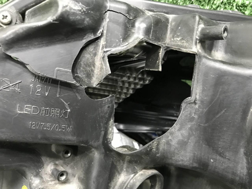 Битая Фара правая Nissan X-Trail T32 (17-22) LED
