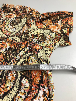 Костюм юбочный с принтом 64 размер