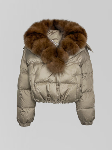 Куртка Sheng Yuan 25-899 однотонная укороченная с мехом