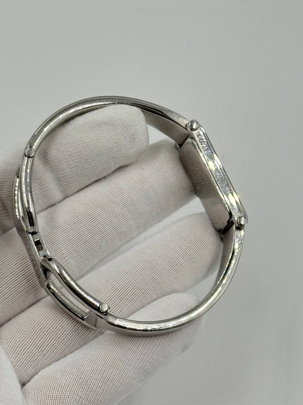 Часы Gucci 1500L