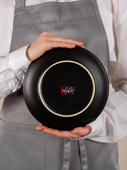 Набор посуды 2 тарелки плоские черные фарфор 21 см