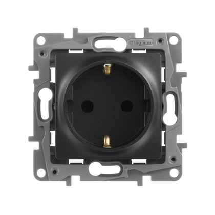 Розетка с заземлением со шторками 16А 250В антрацит ETIKA Legrand