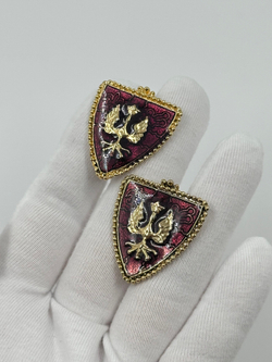 Клипсы Герб с фиолетовой эмалью