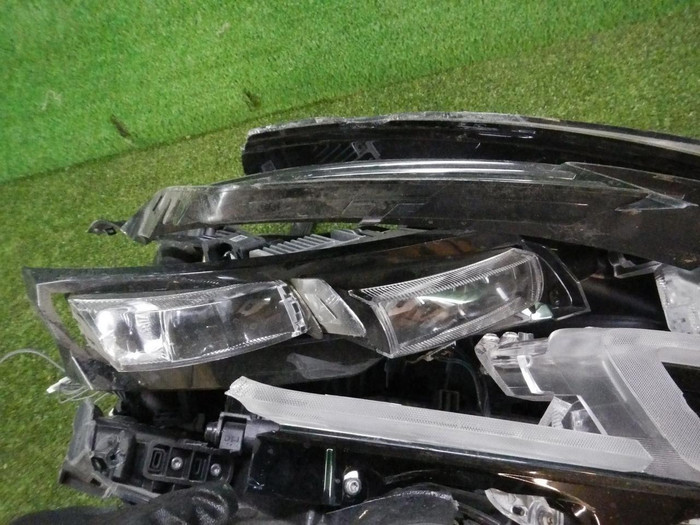 Битая Фара правая RR Vogue 4 L405 17-22 Matrix LED