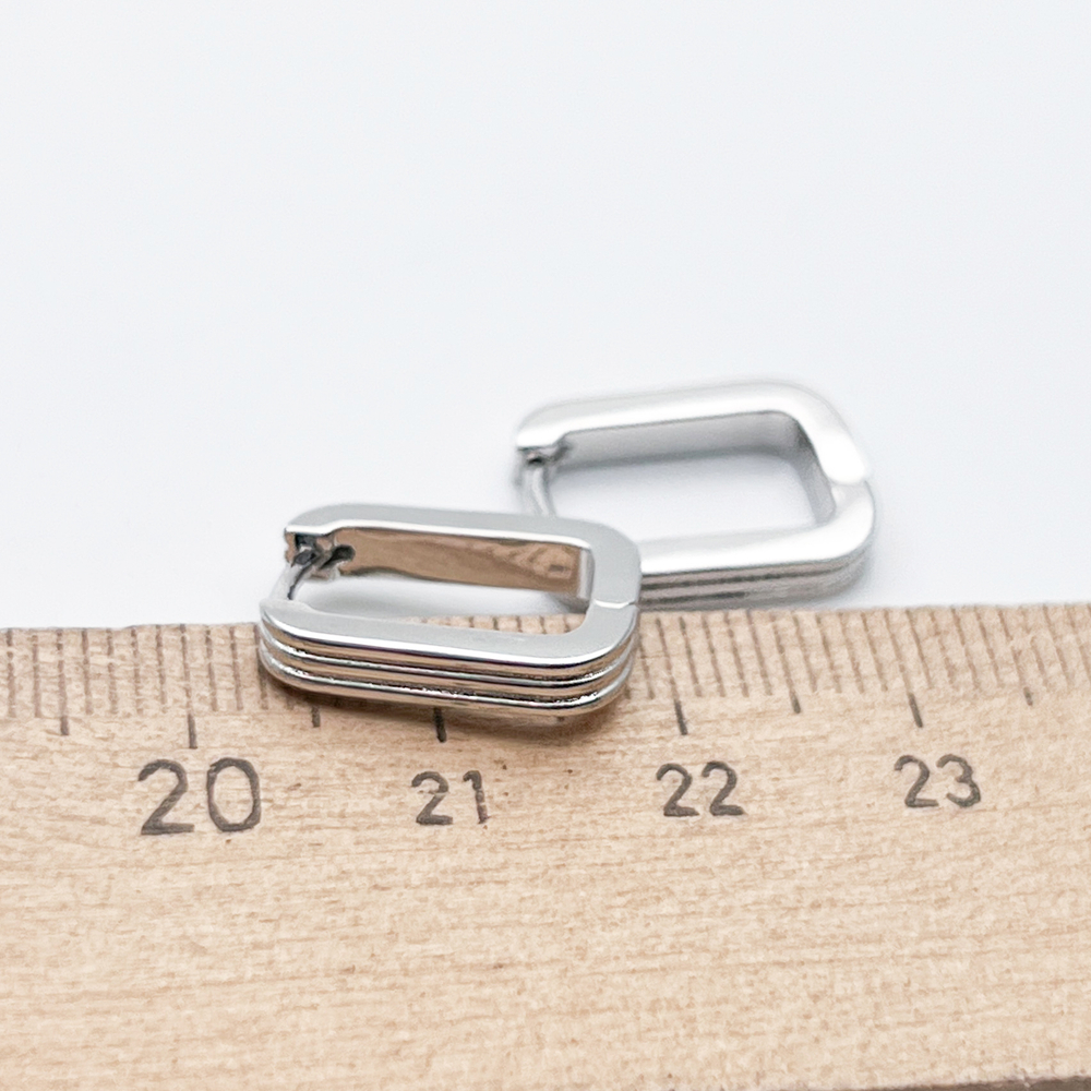 Ювелирные швензы Конго, родиевое покрытие, размер 15*11*2,7 мм, цена за пару