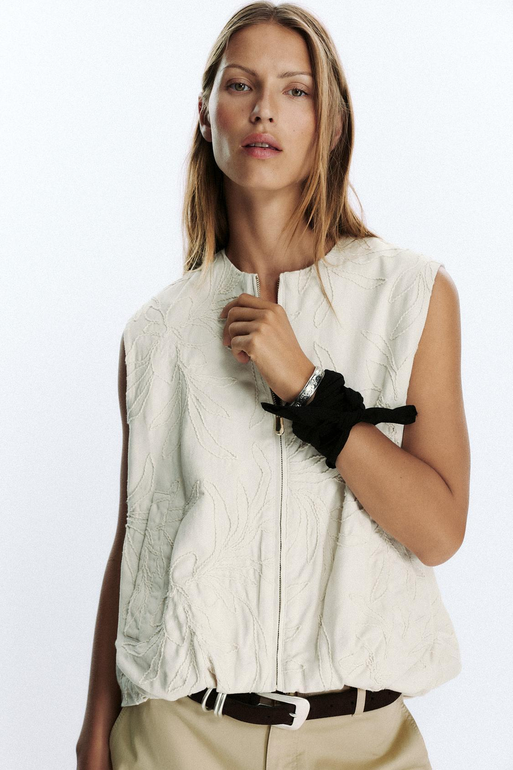 ZARA ЖИЛЕТ С ВЫШИВКОЙ, ЭКРЮ