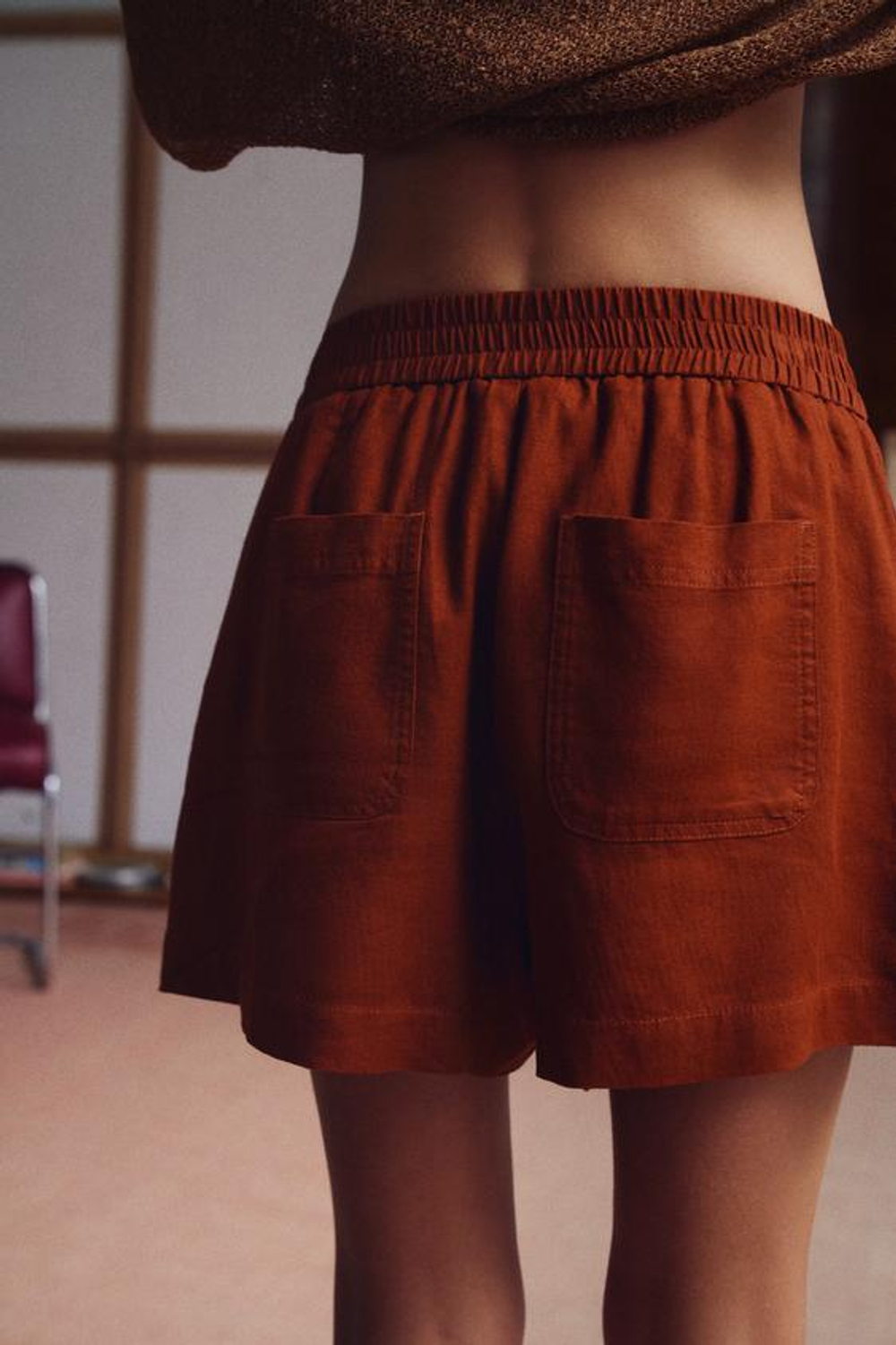 ZARA БЕРМУДЫ ИЗ СМЕСОВОГО ЛЬНА С ЭЛАСТИЧНЫМ ПОЯСОМ, МЕДНЫЙ
