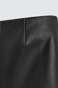 ZARA HARRY LAMBERT X DISNEY ДЛИННЫЕ БЕРМУДЫ С ЭФФЕКТОМ КОЖИ, ЧЕРНЫЙ