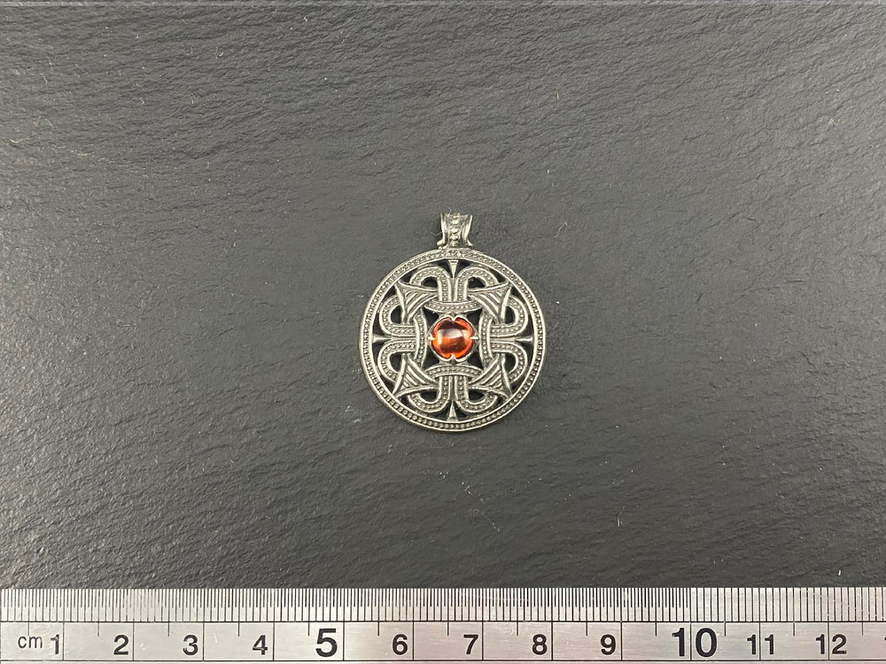 Подвеска. Северное солнце