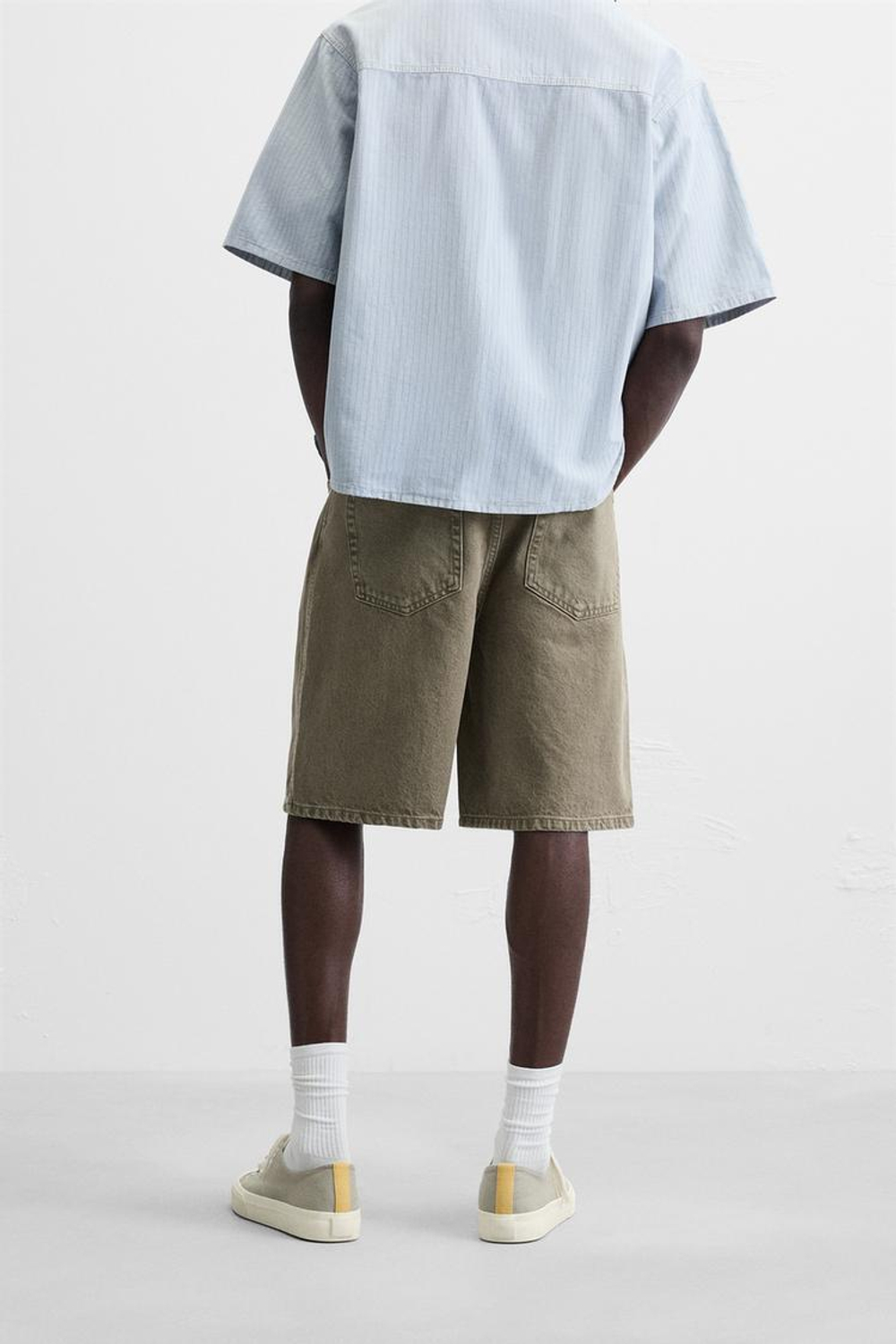 ZARA ДЖИНСОВЫЕ ШОРТЫ STRAIGHT-LEG, ТЕМНЫЙ ХАКИ