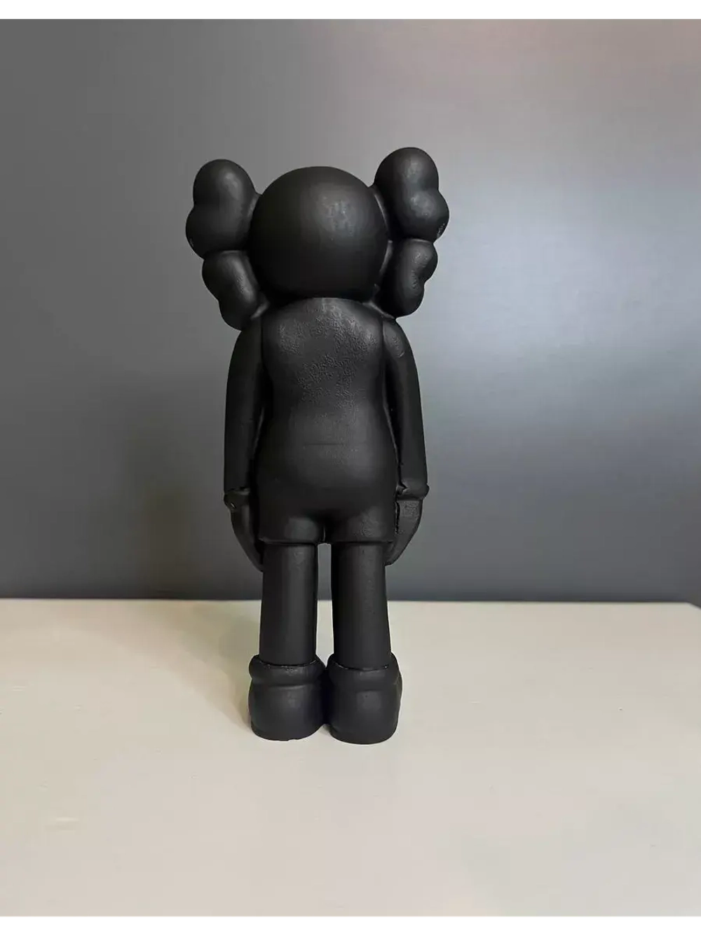 Статуэтка - Скульптура KAWS для интерьера и декора