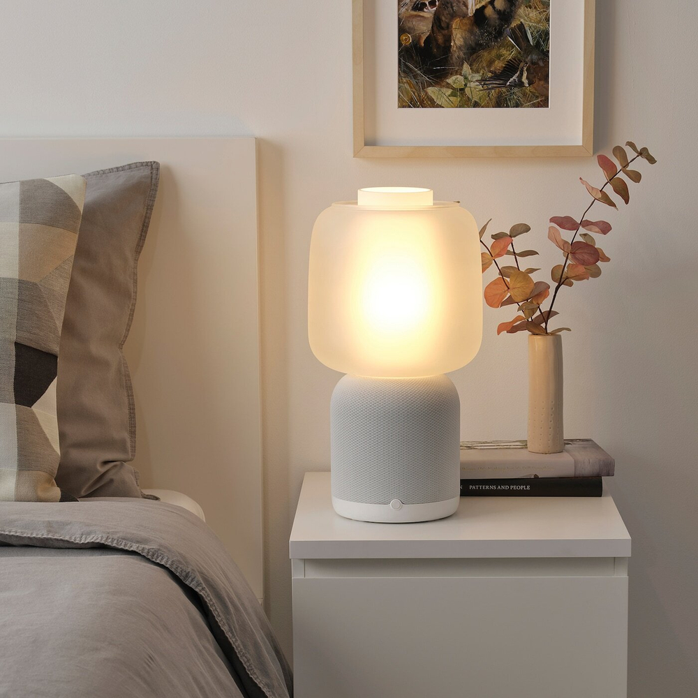 IKEA SYMFONISK  (ИКЕА СЙМФОНИСК)  -  Абажур для подлампового светильника с динамиком, стекло/белый