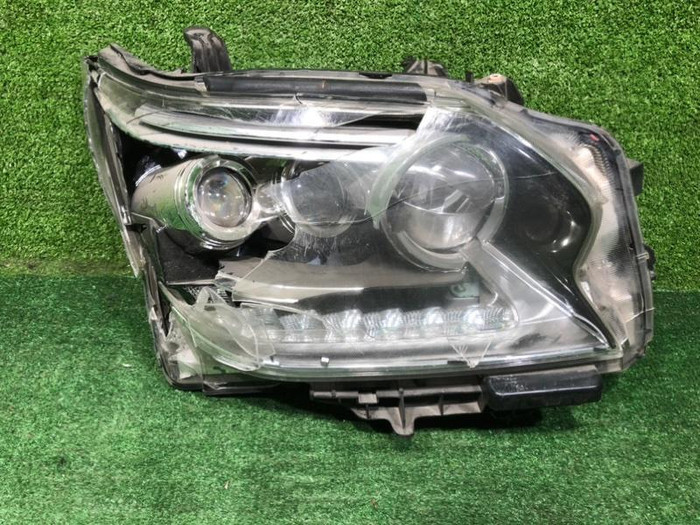 Битая Фара правая Lexus GX 2 URJ150 (13-19) LED