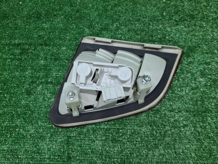 Фонарь правый внутренний Mercedes B W245 2005-2011