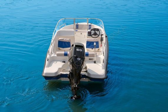 Катер WYATBOAT Wyatboat-3DC