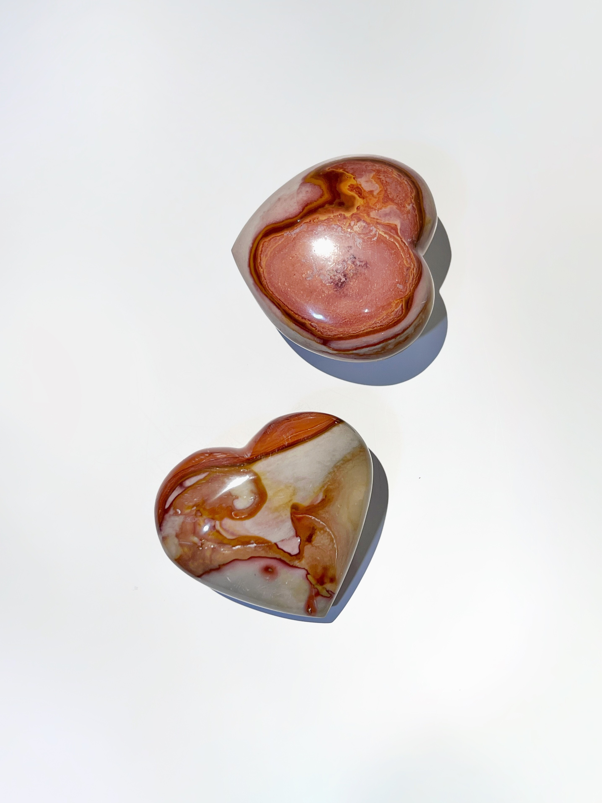 Сердечко из полихромной яшмы крупное