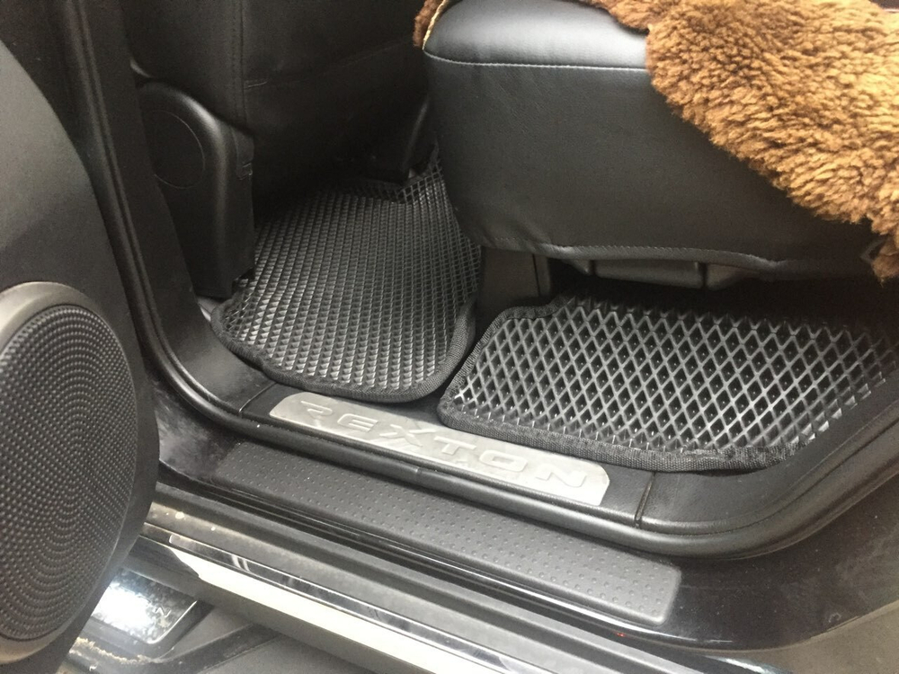 Автоковрики для SsangYong Rexton II  (2006-2012)