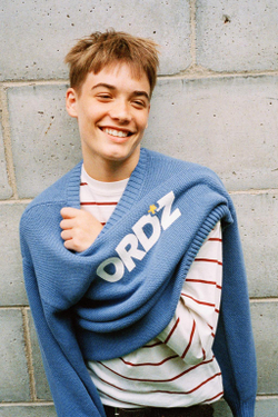 ZARA ТРИКОТАЖНЫЙ ДЖЕМПЕР С НАДПИСЬЮ, СИНИЙ