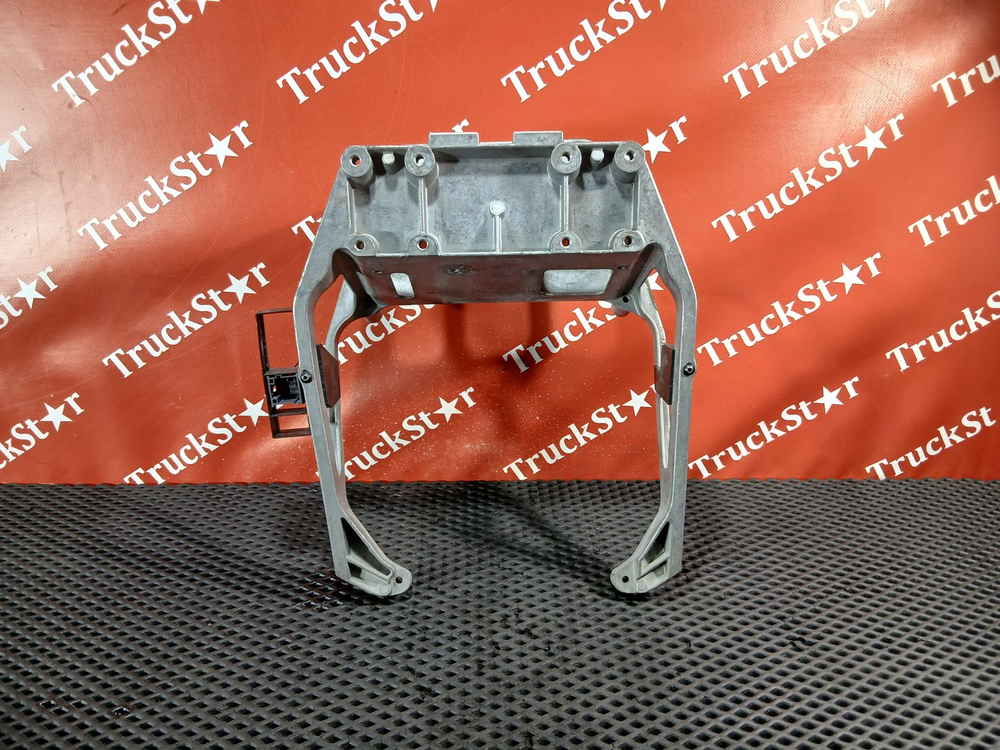 Кронштейн рулевой колонки