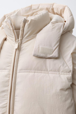 ZARA СТЕГАНАЯ КУРТКА С КАПЮШОНОМ WATER REPELLENT, ЭКРЮ