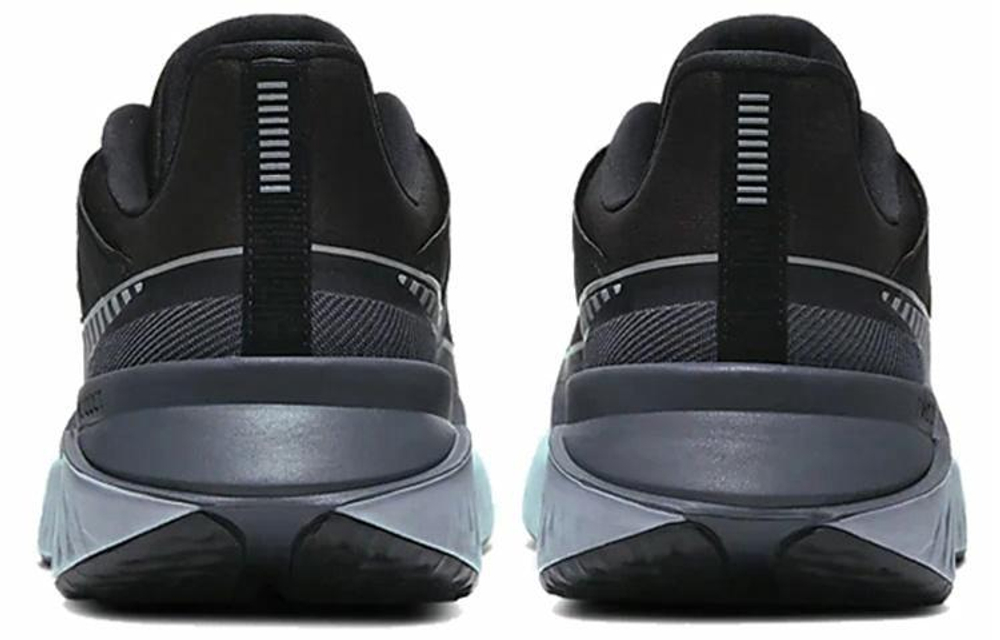 Кроссовки Nike Legend React 2