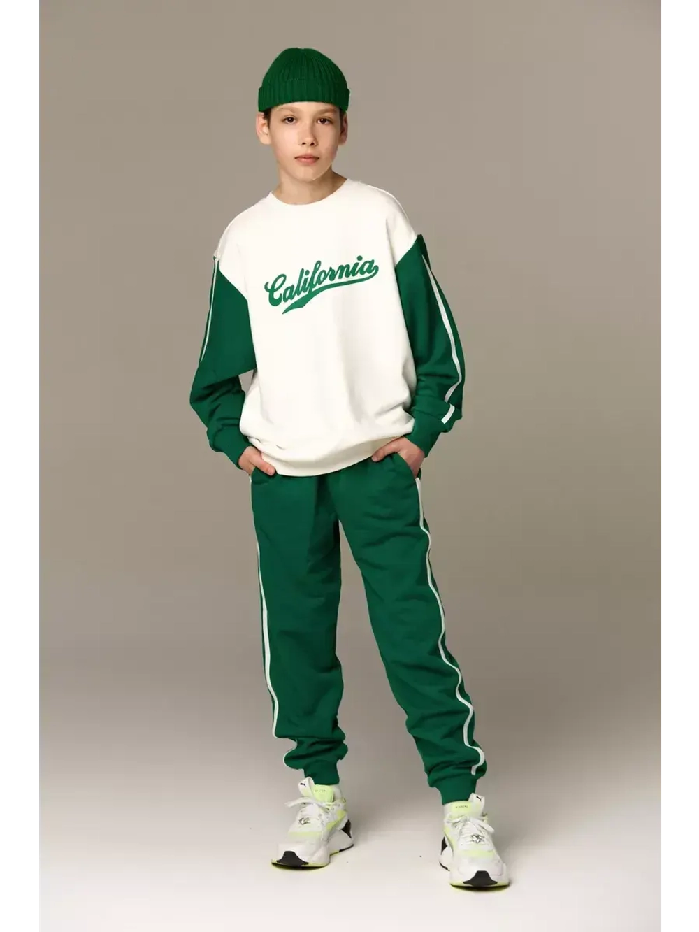 Спортивный костюм для мальчика в школу