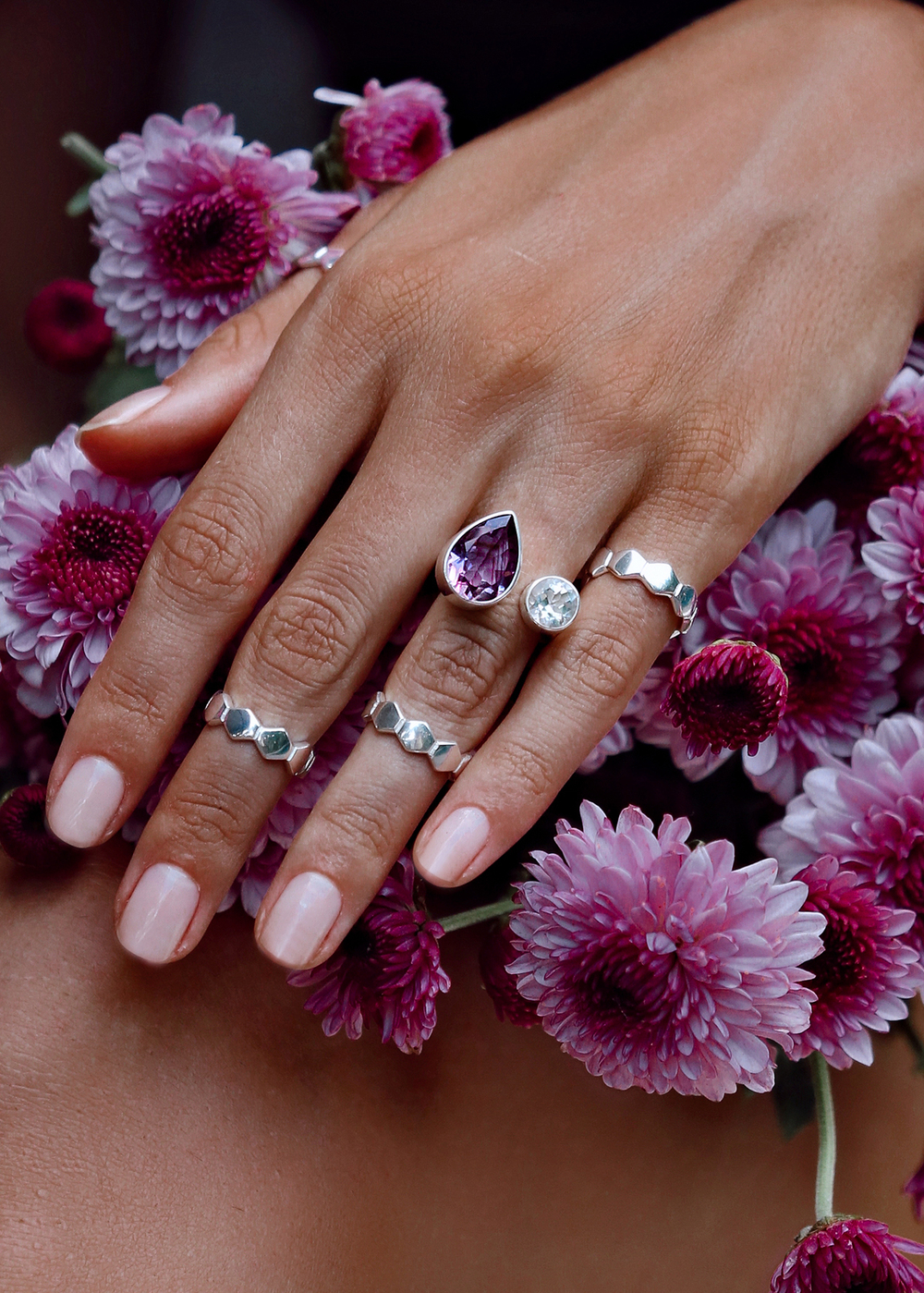 Кольцо «Дуо» с аметистом и белым топазом