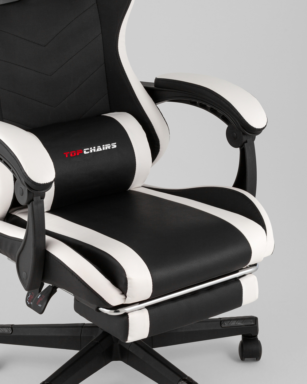 Кресло спортивное TopChairs Prophet с оттоманкой черно-белый
