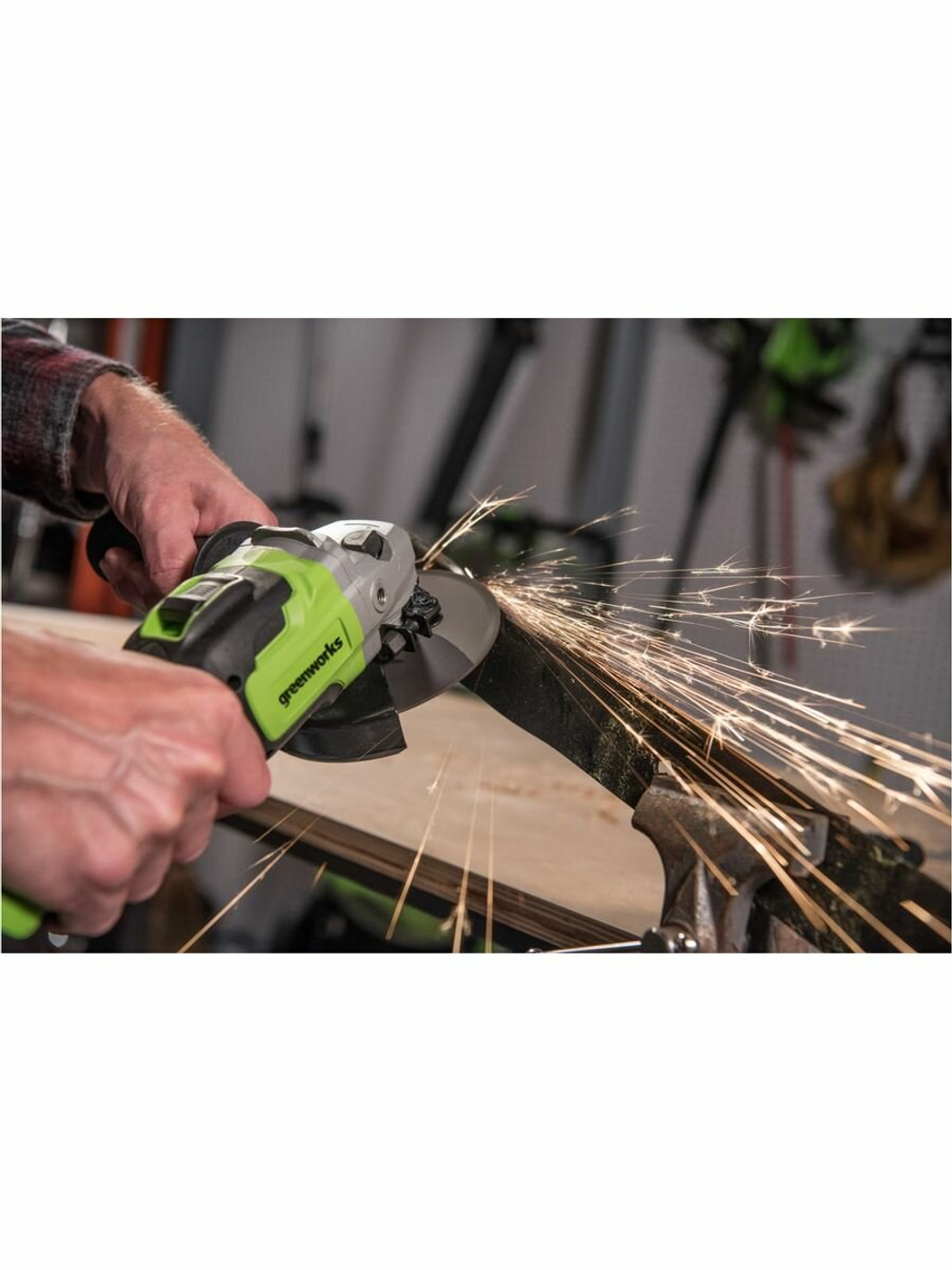 УШМ GREENWORKS GD24AGK2 в компл. с АКБ 2Ач. и ЗУ (3200207UA)