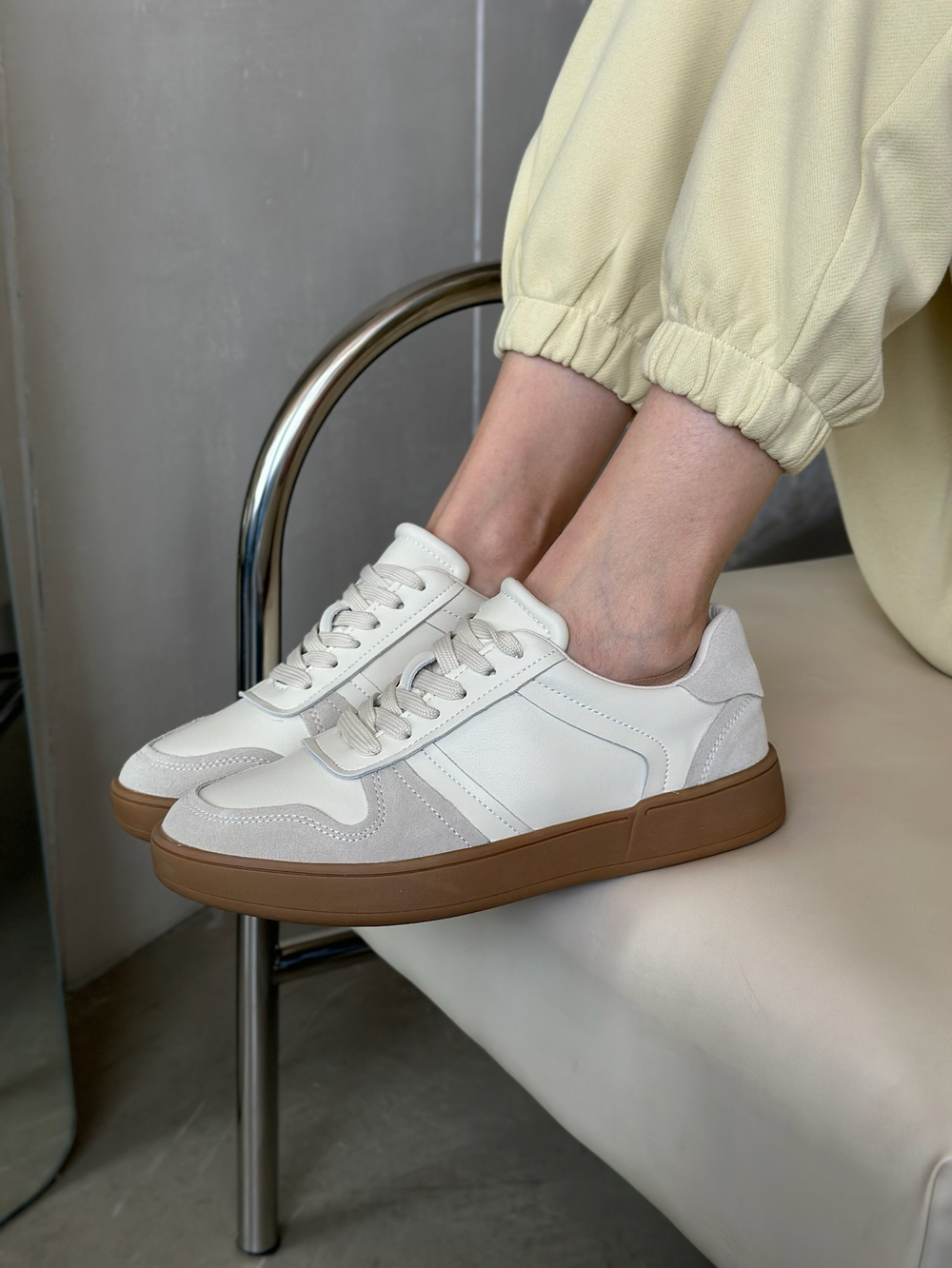 Кеды из натуральной замши