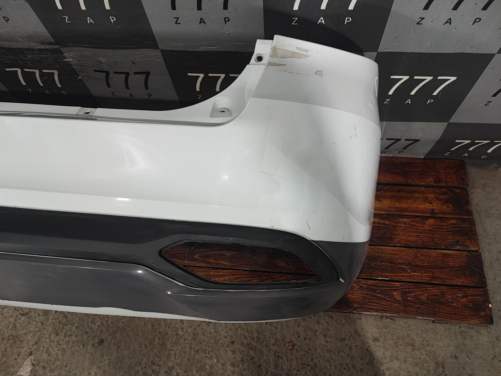 Бампер задний Lada Vesta 22-нв Б/У Оригинал 8450040066